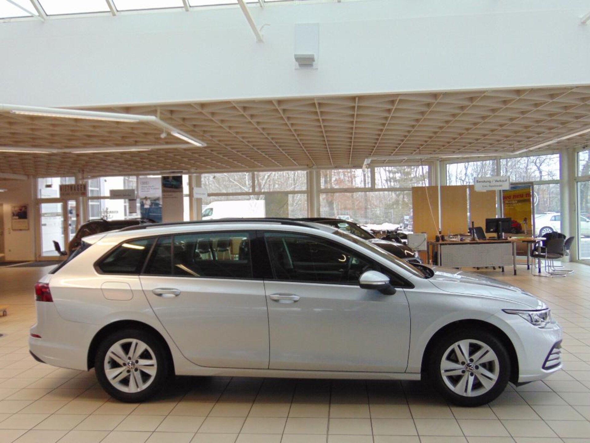 Volkswagen Golf Variant Life