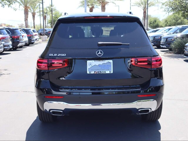 2025 Mercedes-Benz GLB 250