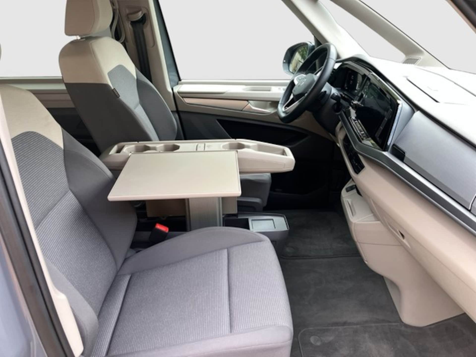Volkswagen Multivan Basis-Modell