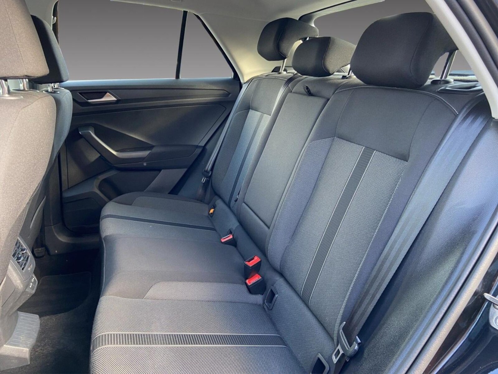 Volkswagen T-Roc – Bild 12