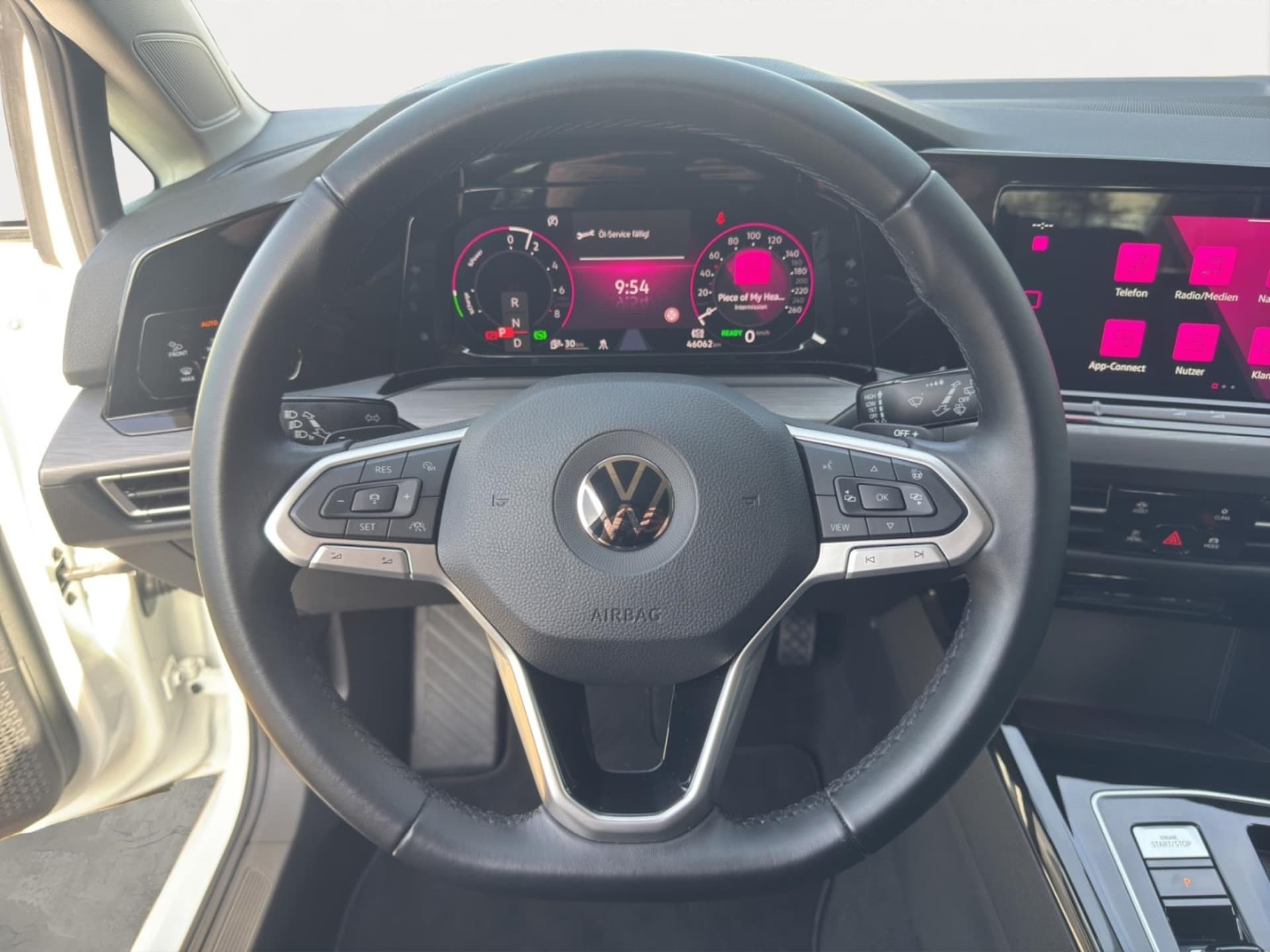 Volkswagen Golf Style