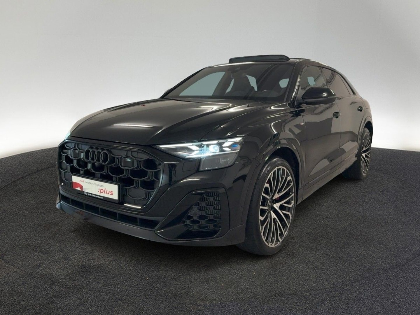 Bild über Audi Q8 SUV TFSI e S line business TFSI e quattro 360 kW tiptronic - für weitere Informationen kontaktieren Sie den Audi Partner