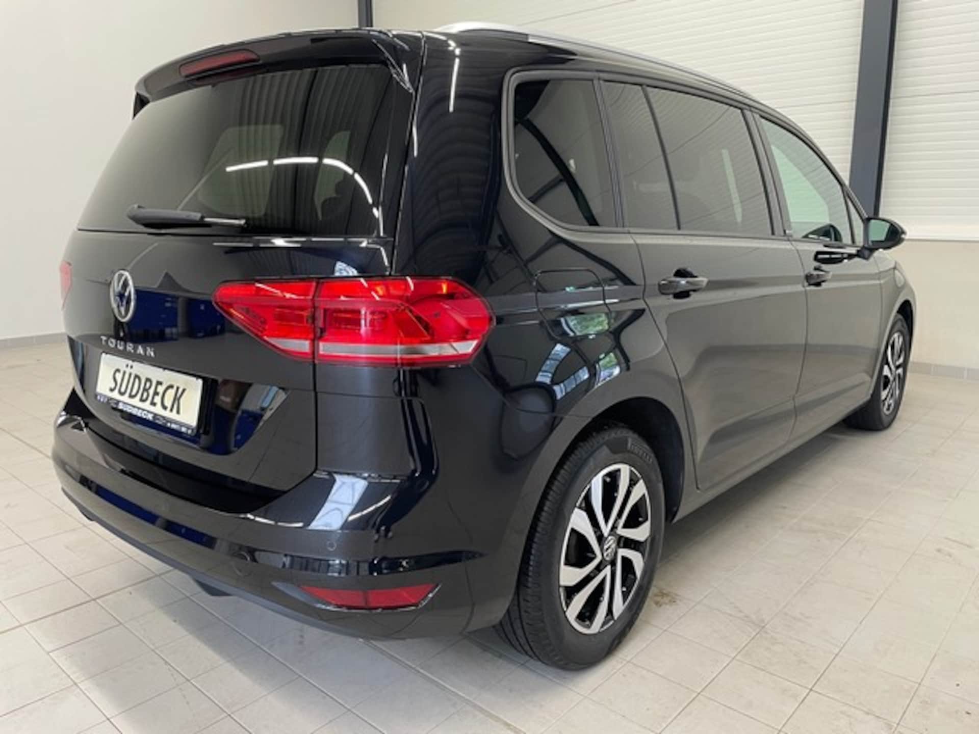 Volkswagen Touran Active