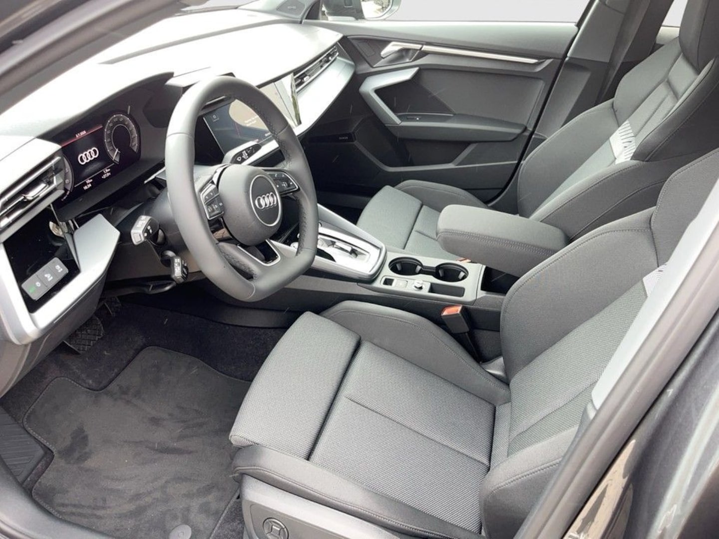 Bild über Audi A3 Sportback TFSI e TFSI e 150 kW S tronic - für weitere Informationen kontaktieren Sie den Audi Partner