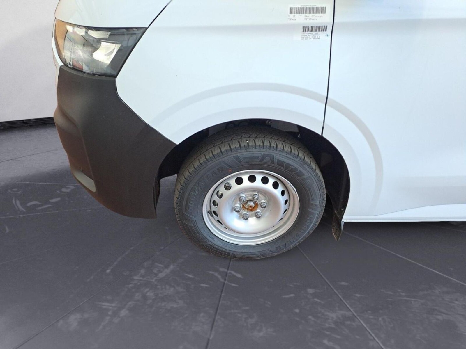 Volkswagen Transporter Kasten kurzer Radstand – Bild 6