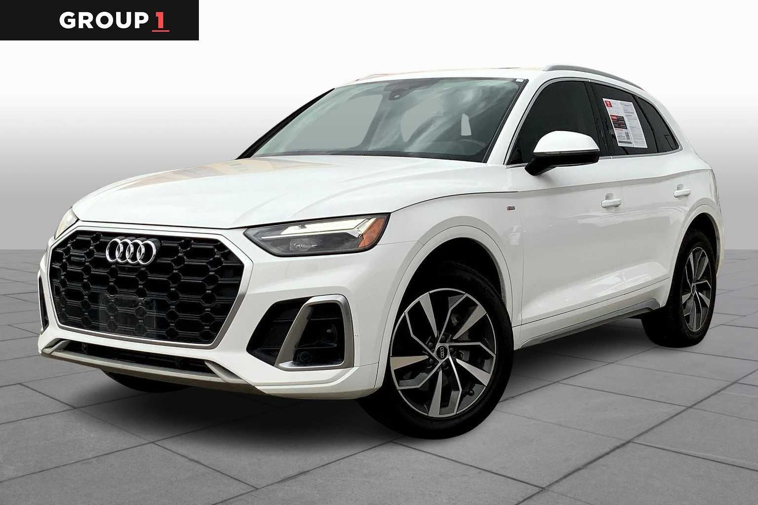 2022 Audi Q5 45 Premium Plus's photo