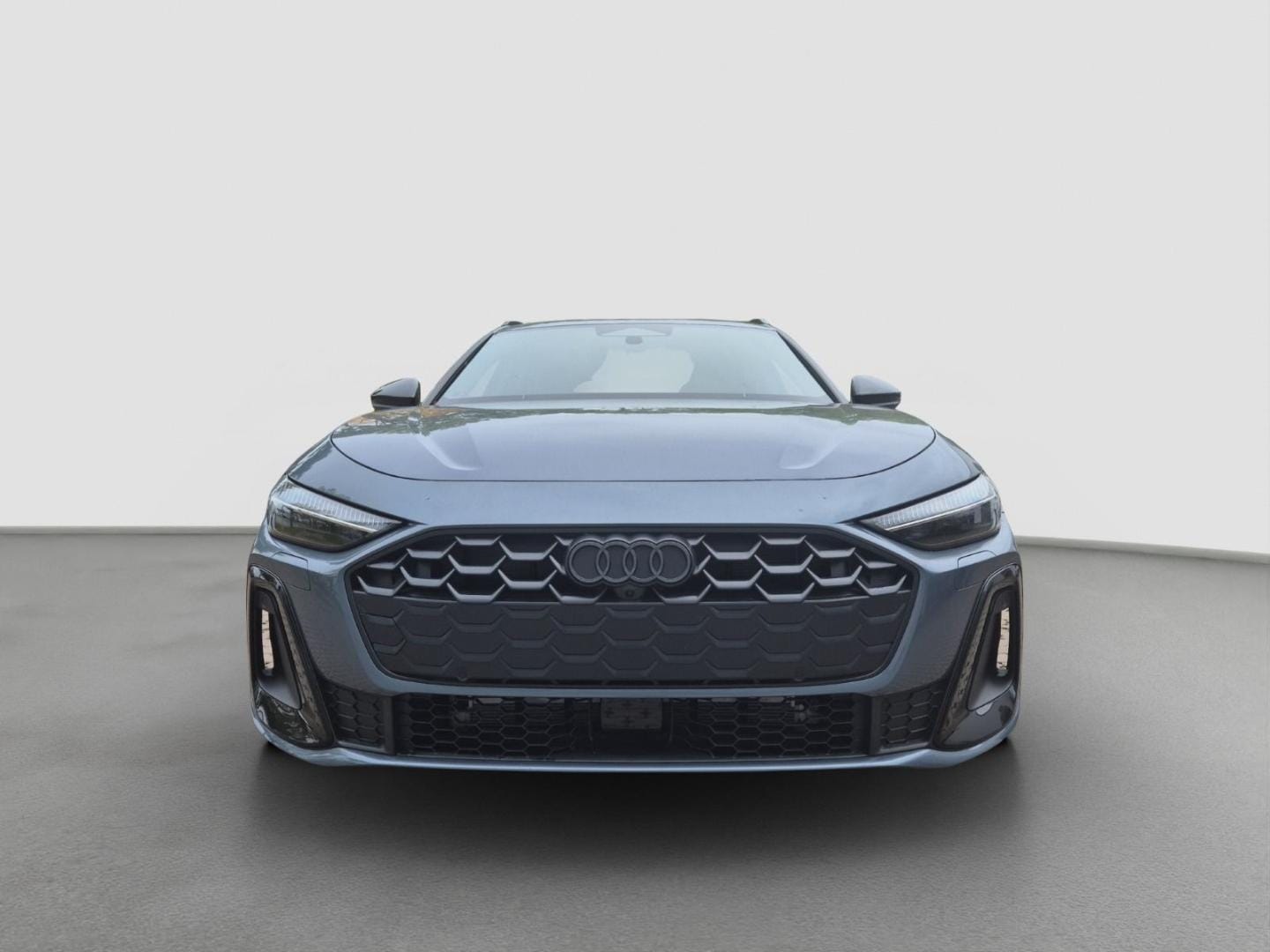 Bild über Audi A5 Avant e-hybrid e-hybrid quattro 220 kW S tronic - für weitere Informationen kontaktieren Sie den Audi Partner