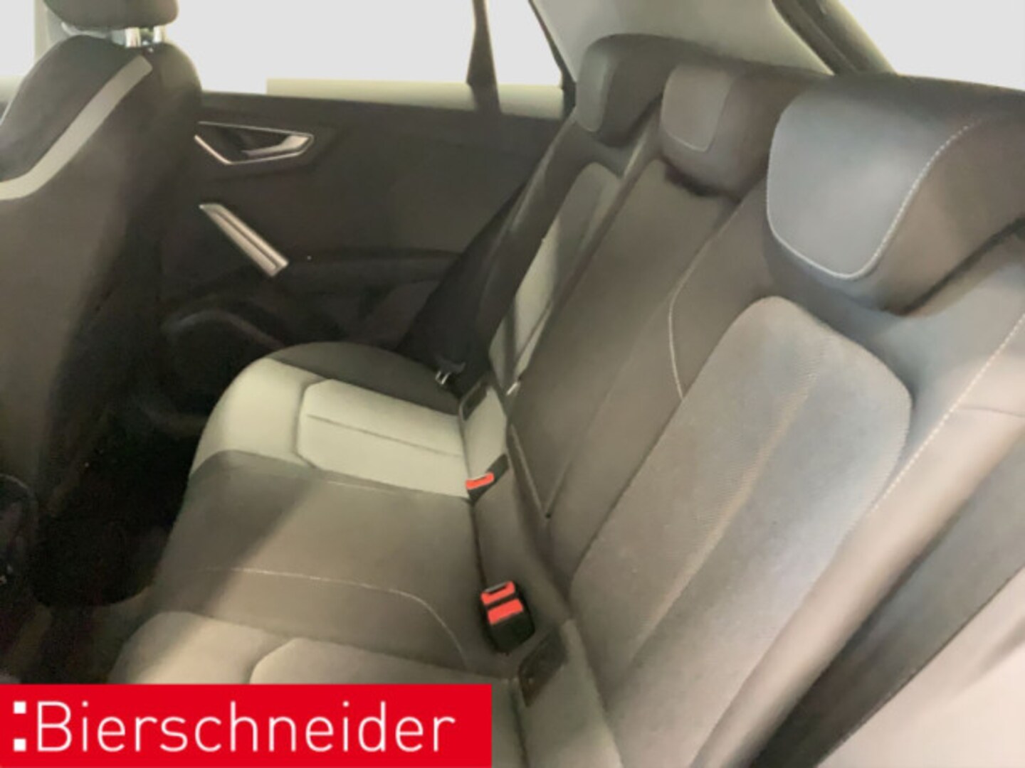 Bild über Audi Q2 advanced 40 TFSI quattro S tronic - für weitere Informationen kontaktieren Sie den Audi Partner