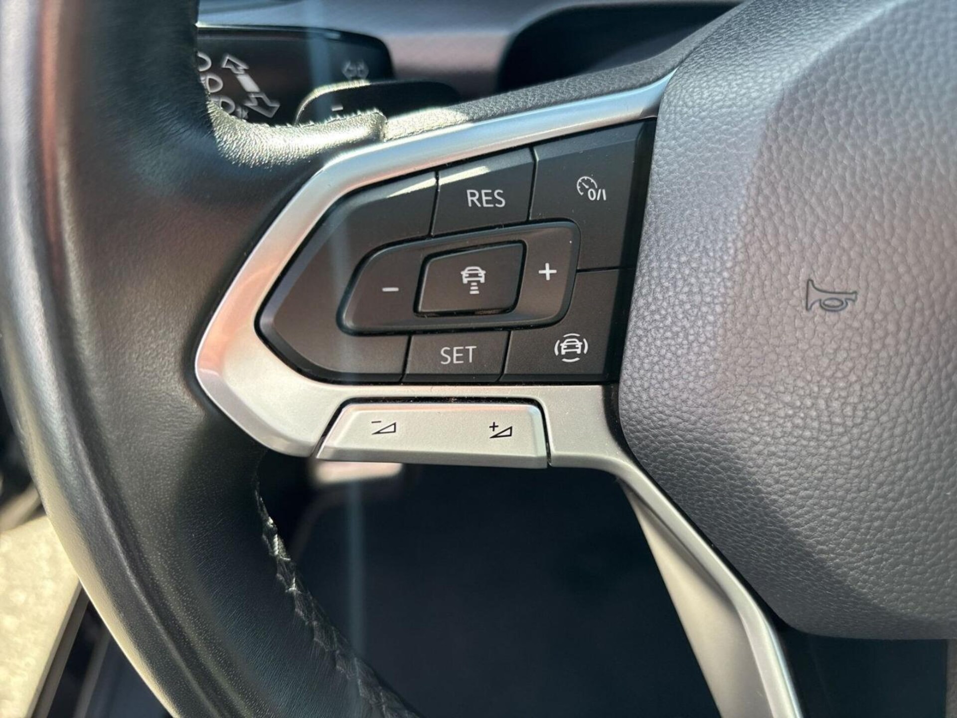 Volkswagen Golf Active