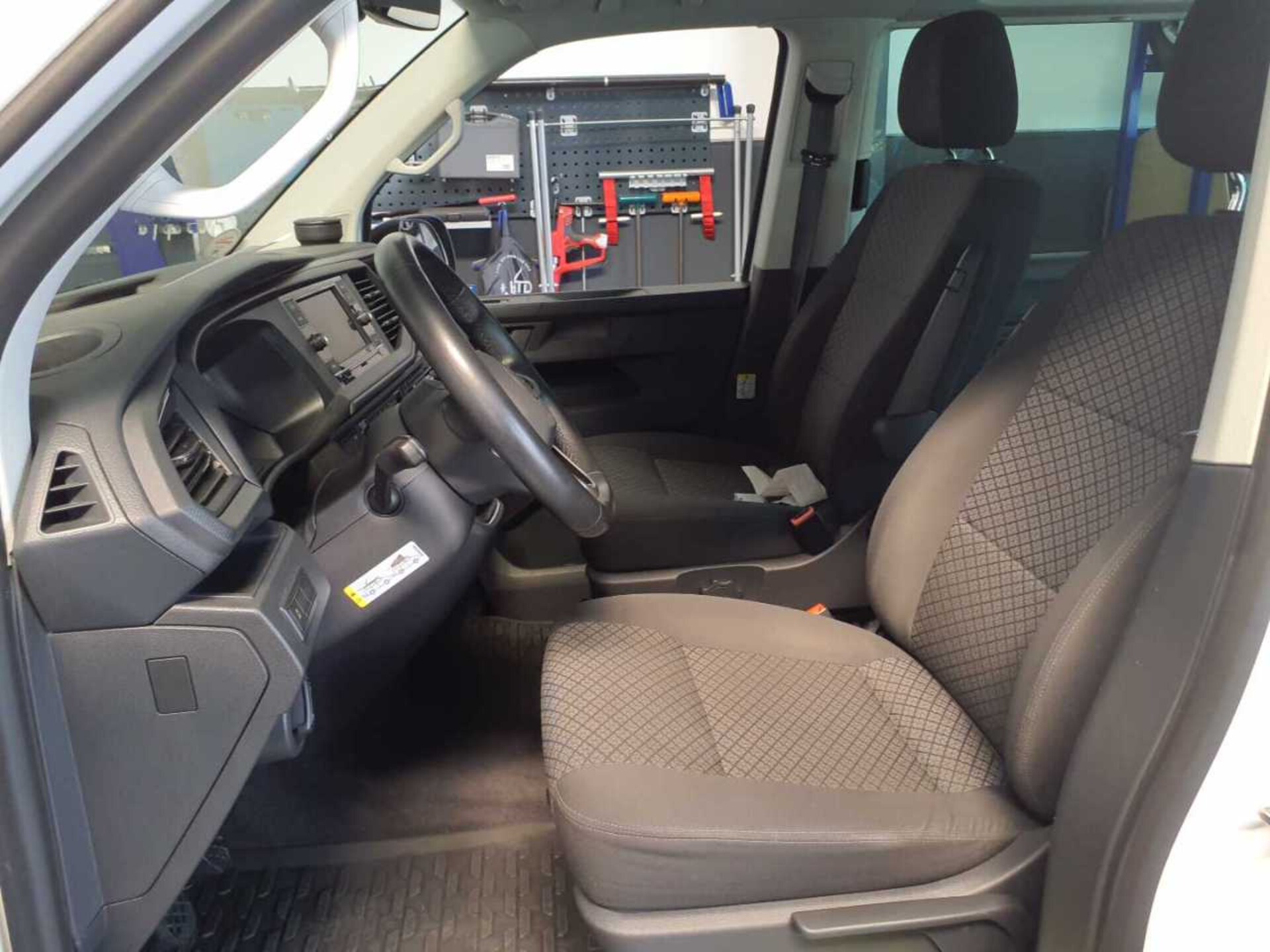 Volkswagen T6.1 California Beach