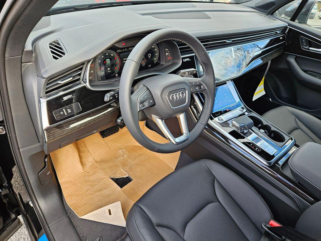 2026 Audi Q7 Premium Plus - Photo 9