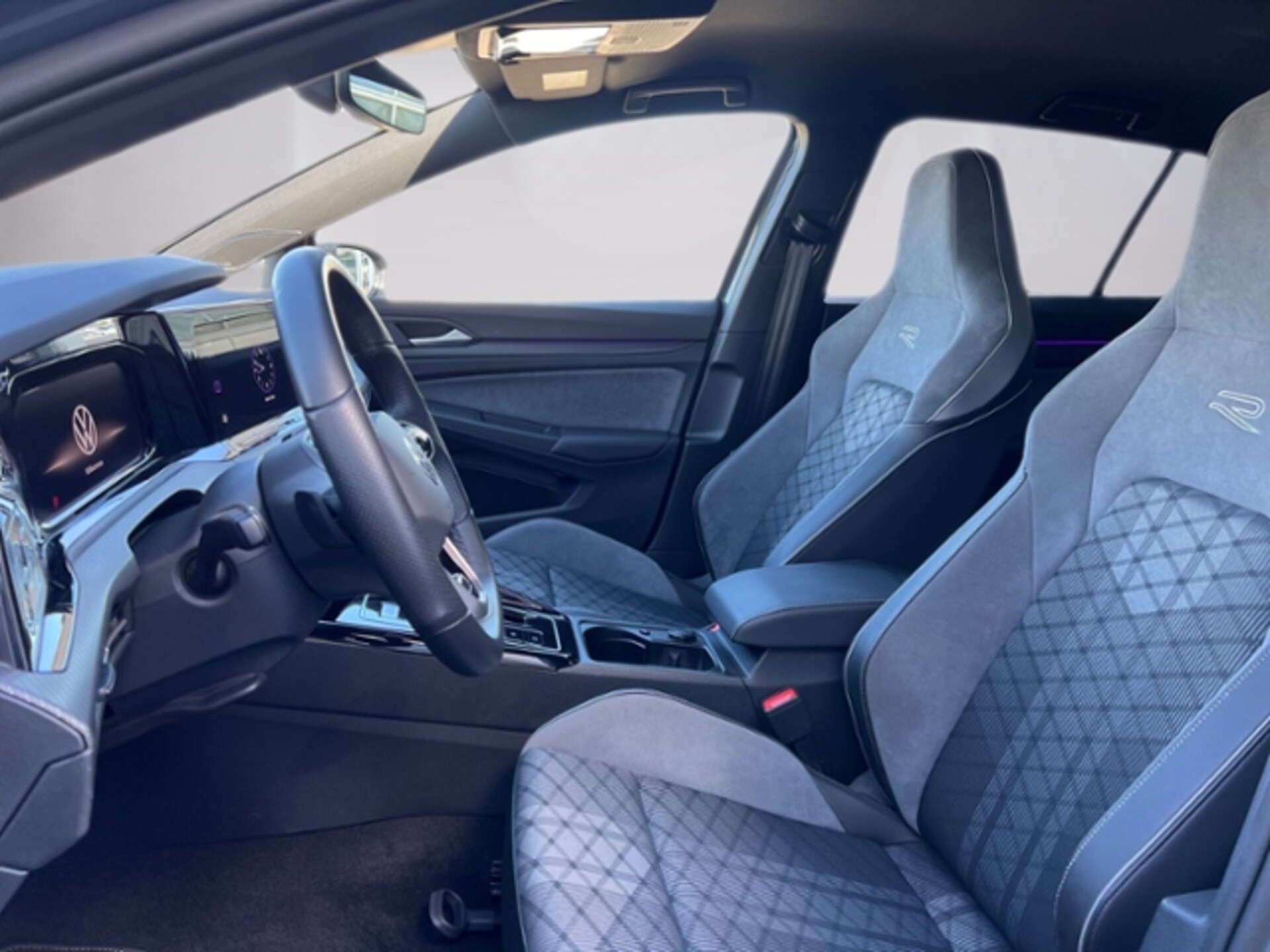 Volkswagen Golf R-Line