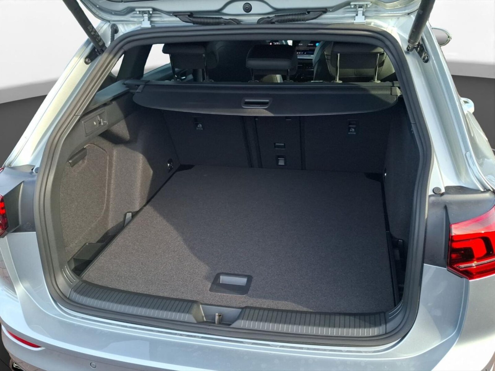 Volkswagen Golf Variant – Bild 8