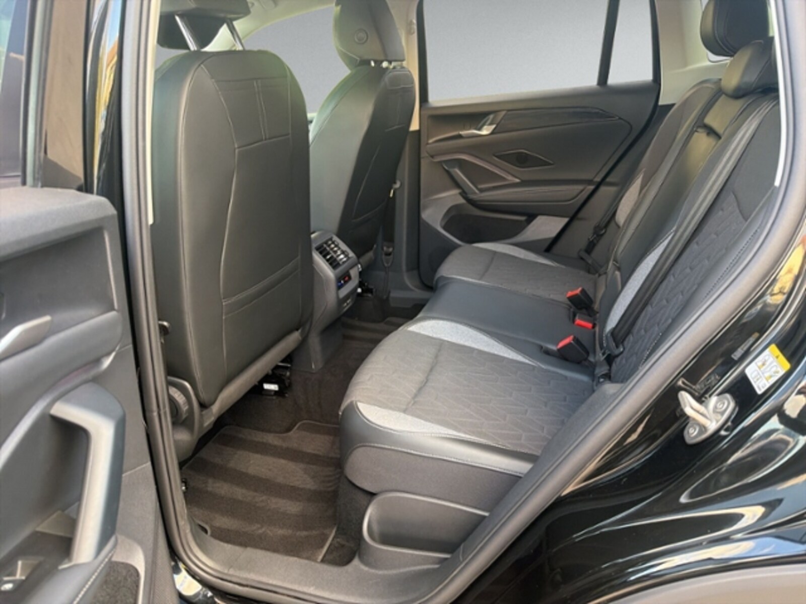 Volkswagen Tiguan – Bild 10