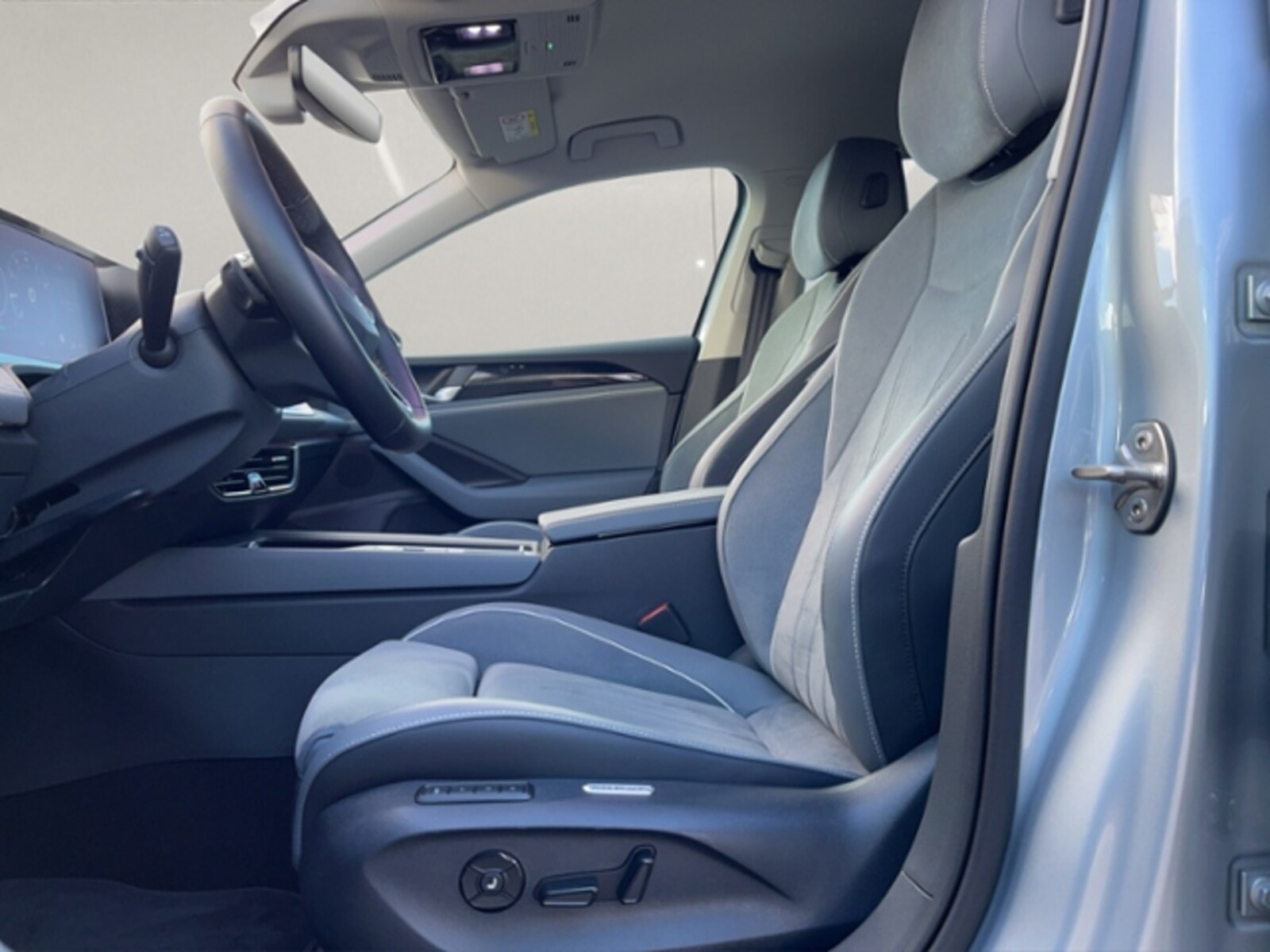 Volkswagen Passat – Bild 11