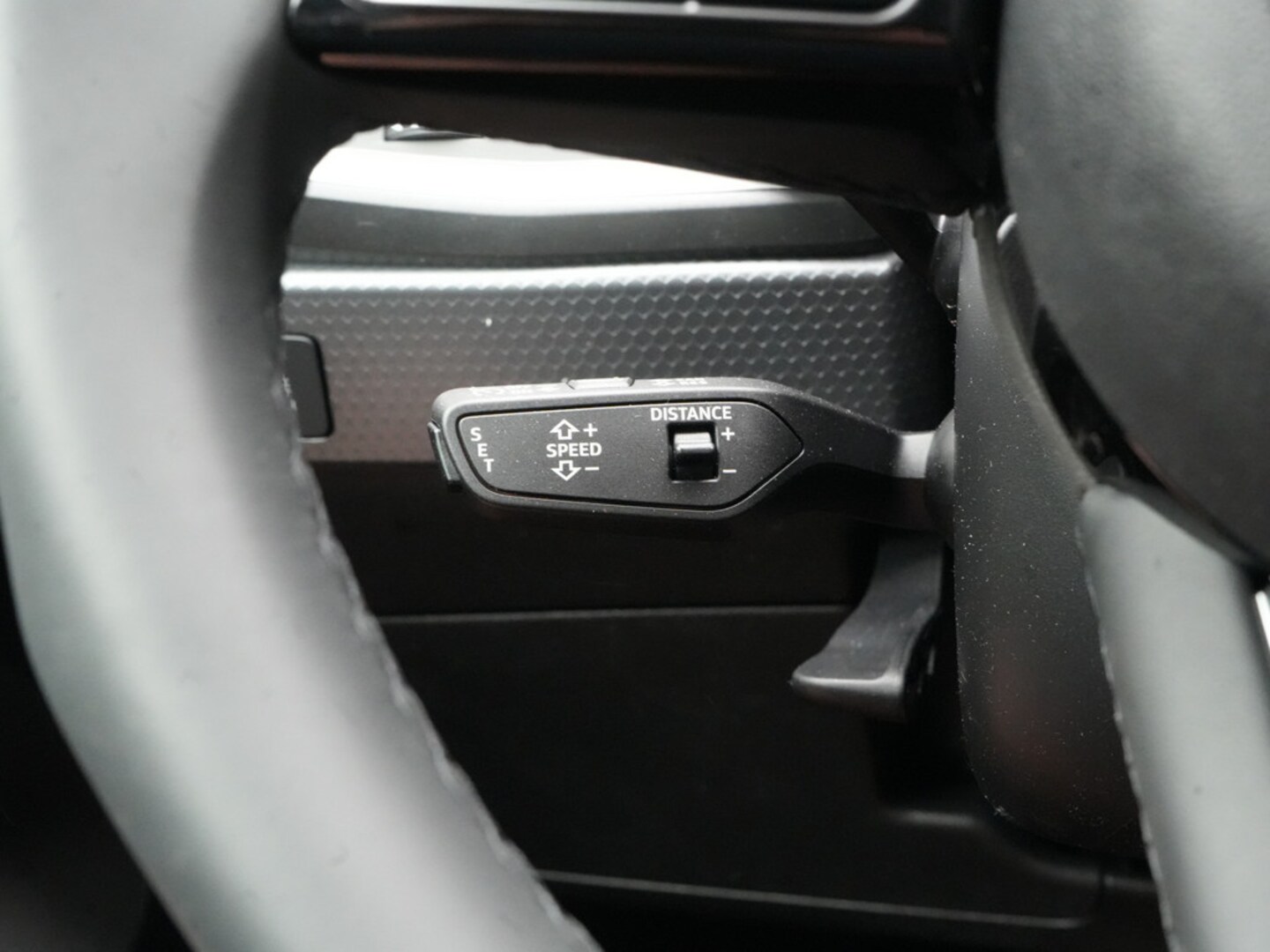 Bild über Audi A1 Sportback S line 35 TFSI S tronic - für weitere Informationen kontaktieren Sie den Audi Partner