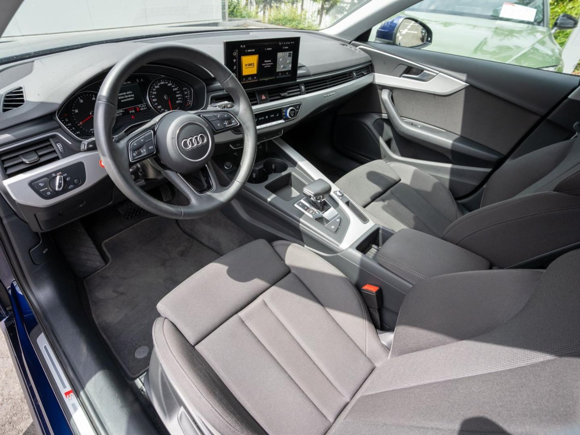 Audi A4 Avant S line