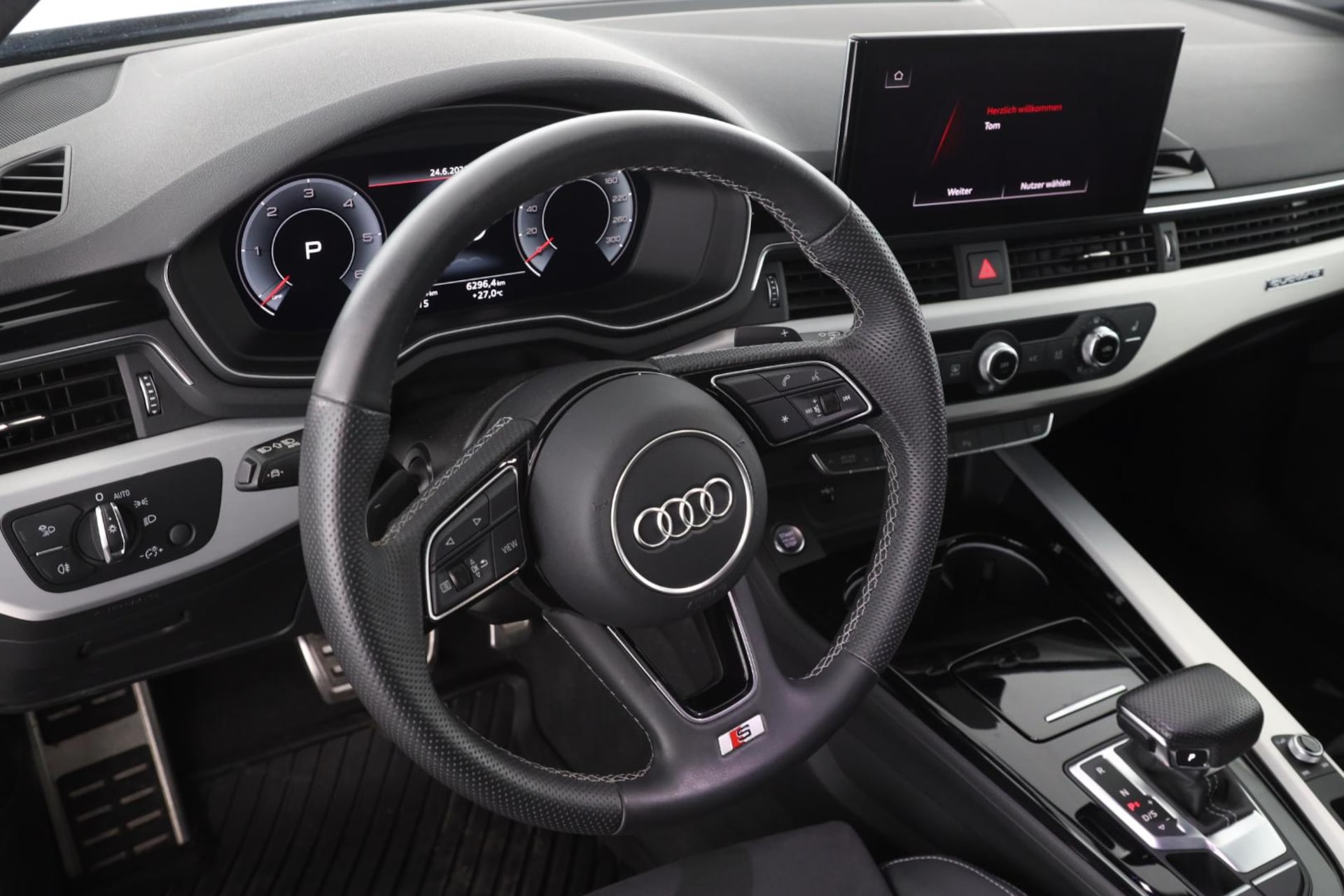 Audi A4 Avant S line