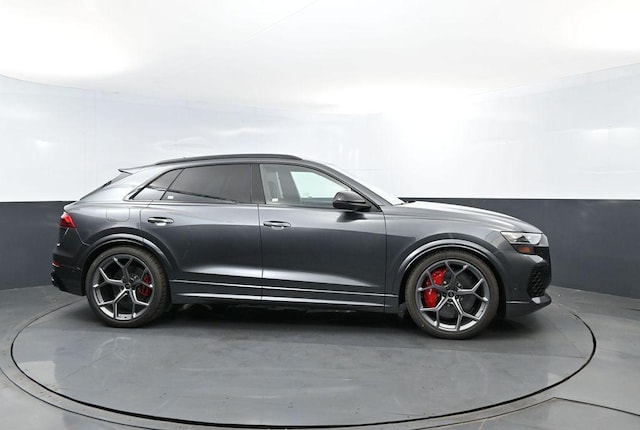 2026 Audi RS Q8 SUV performance
