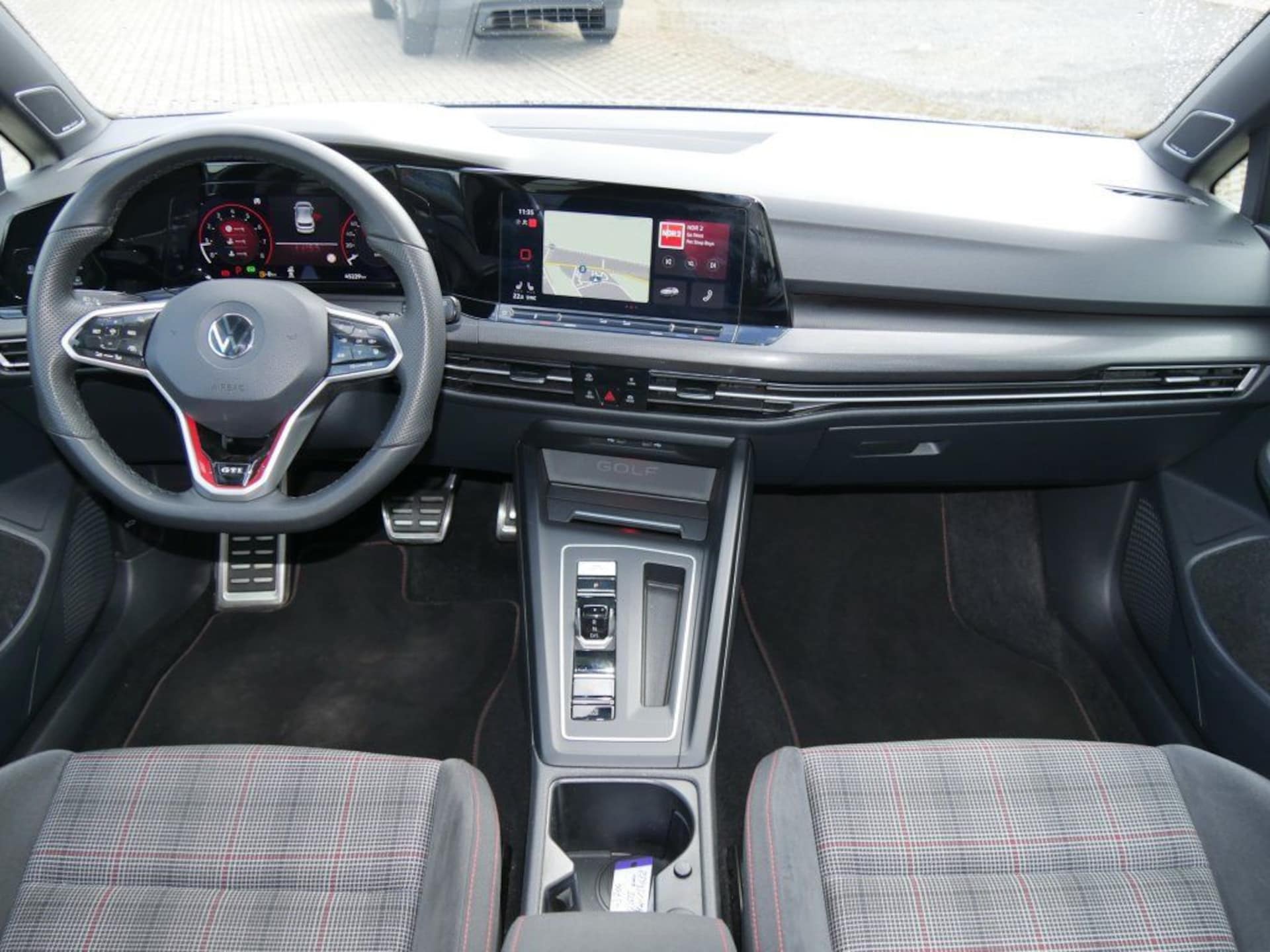 Volkswagen Golf GTI