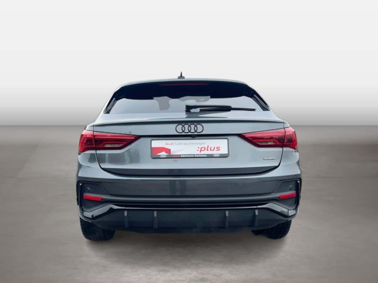Bild über Audi Q3 Sportback TFSI quattro 180 kW S tronic - für weitere Informationen kontaktieren Sie den Audi Partner