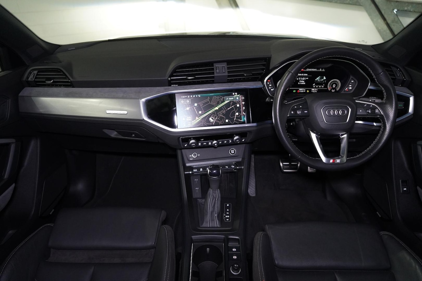 Image about Audi Q3 40 TFSI quattro S tronic