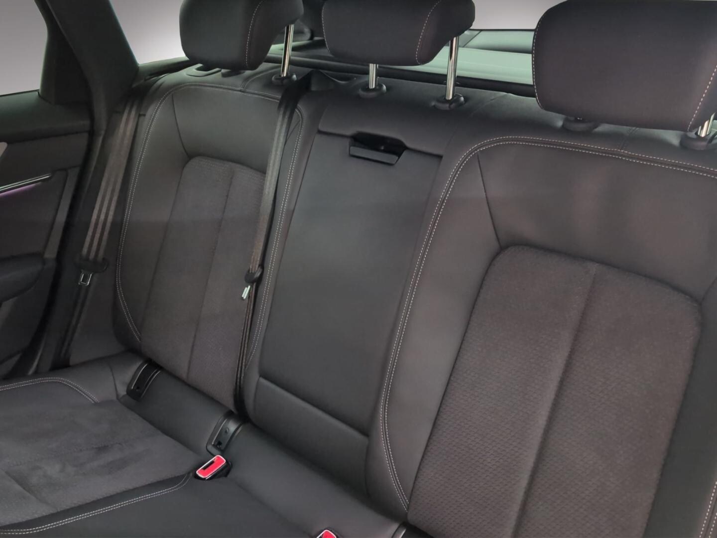 Bild über Audi S6 Avant TDI quattro tiptronic - für weitere Informationen kontaktieren Sie den Audi Partner