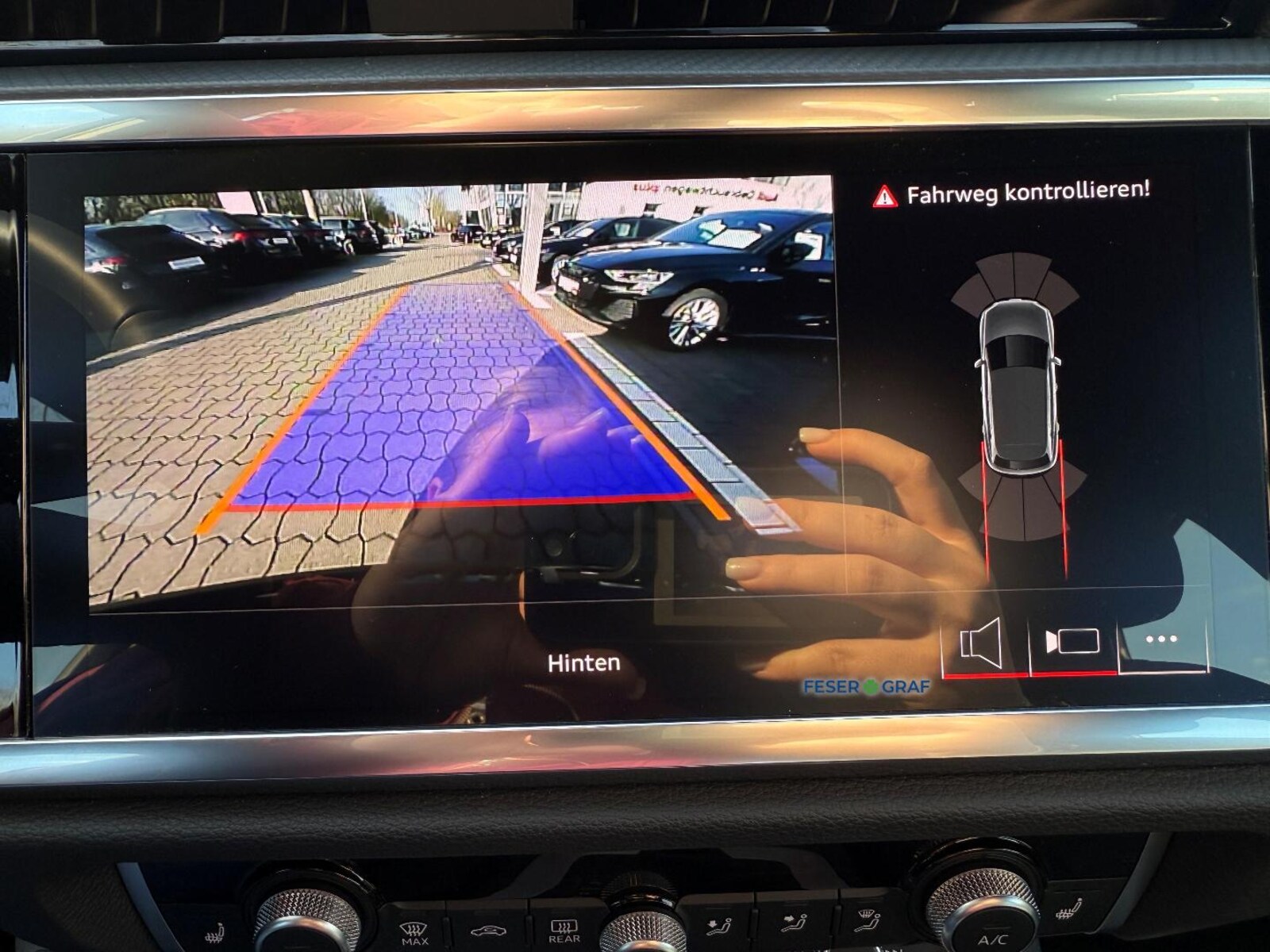 Audi Q3 – Bild 12