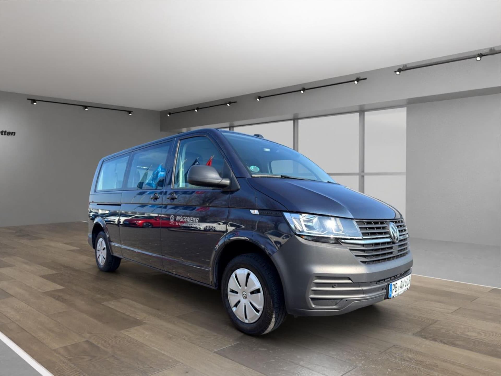 Volkswagen T6.1 Transporter Kombi langer Radstand