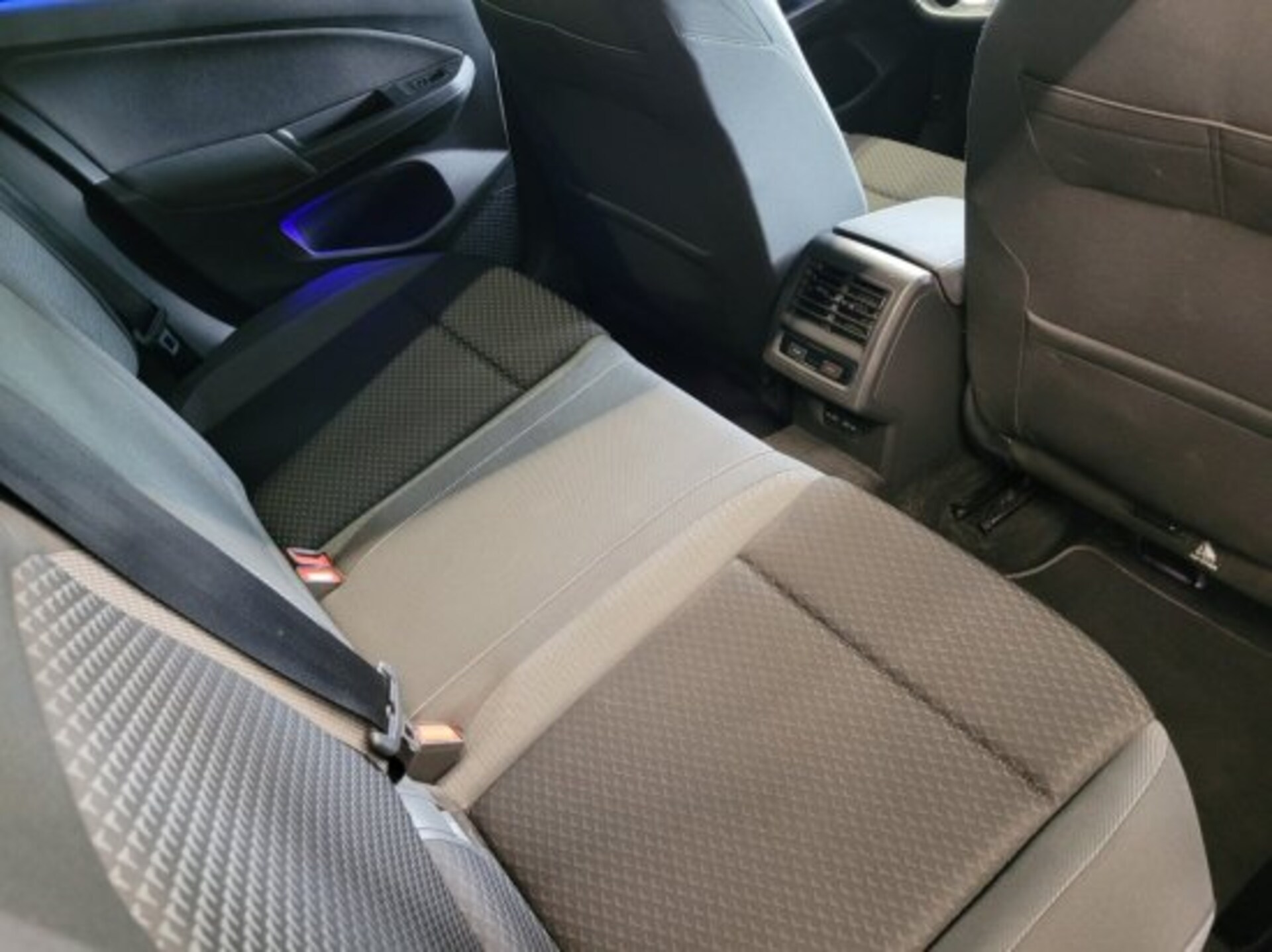 Volkswagen Golf Active