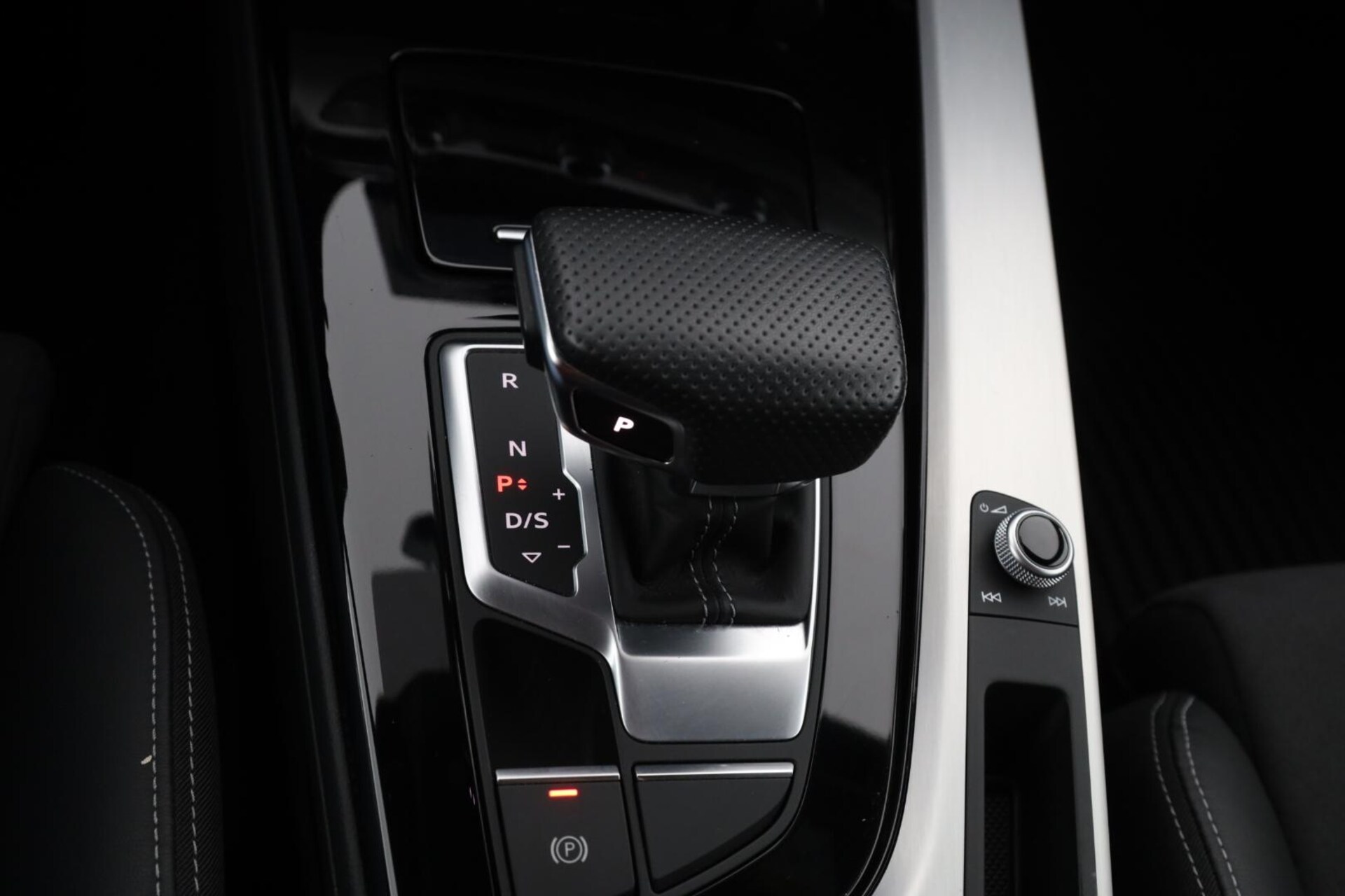 Audi A4 Avant S line