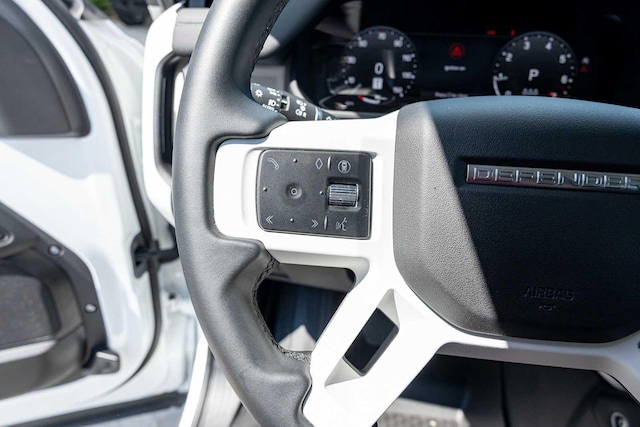 2025 Land Rover Defender S - Photo 15