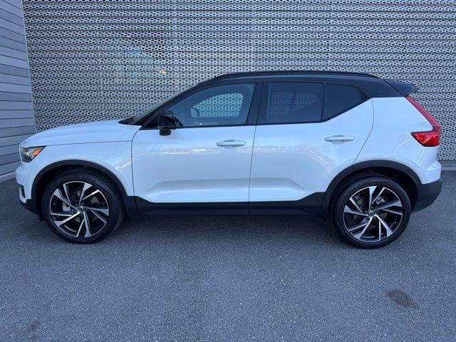 2022 Volvo XC40