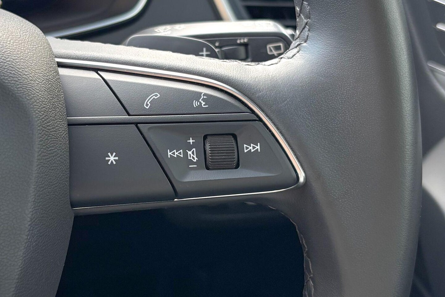 Image about Audi Q5 Sport 40 TDI quattro S tronic