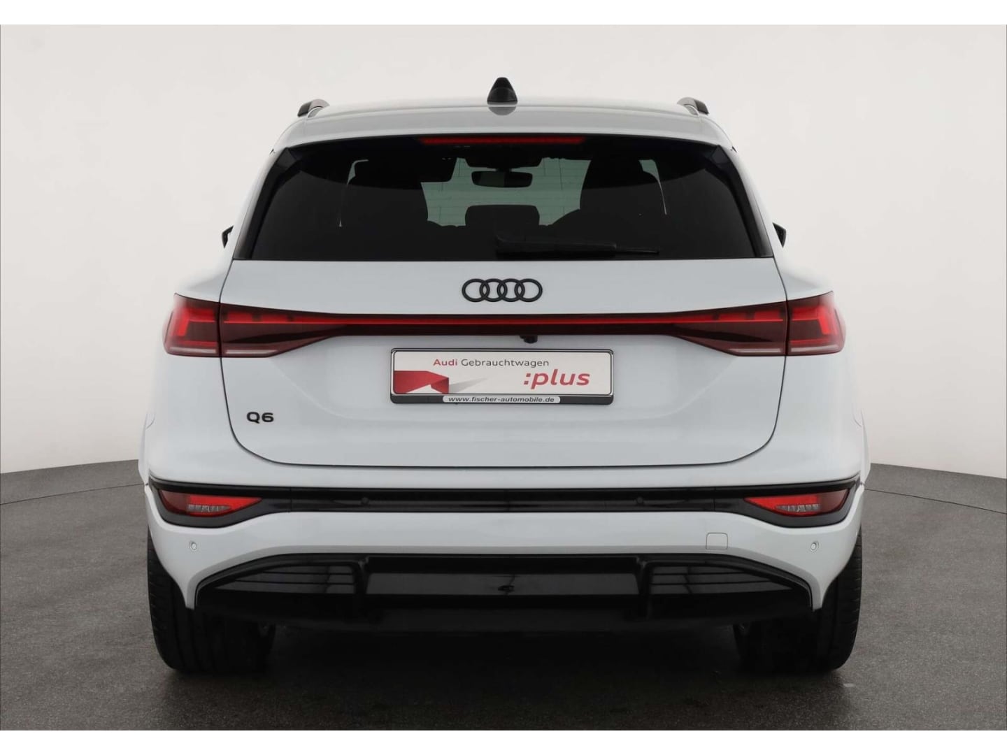 Bild über Audi Q6 SUV e-tron e-tron performance - für weitere Informationen kontaktieren Sie den Audi Partner