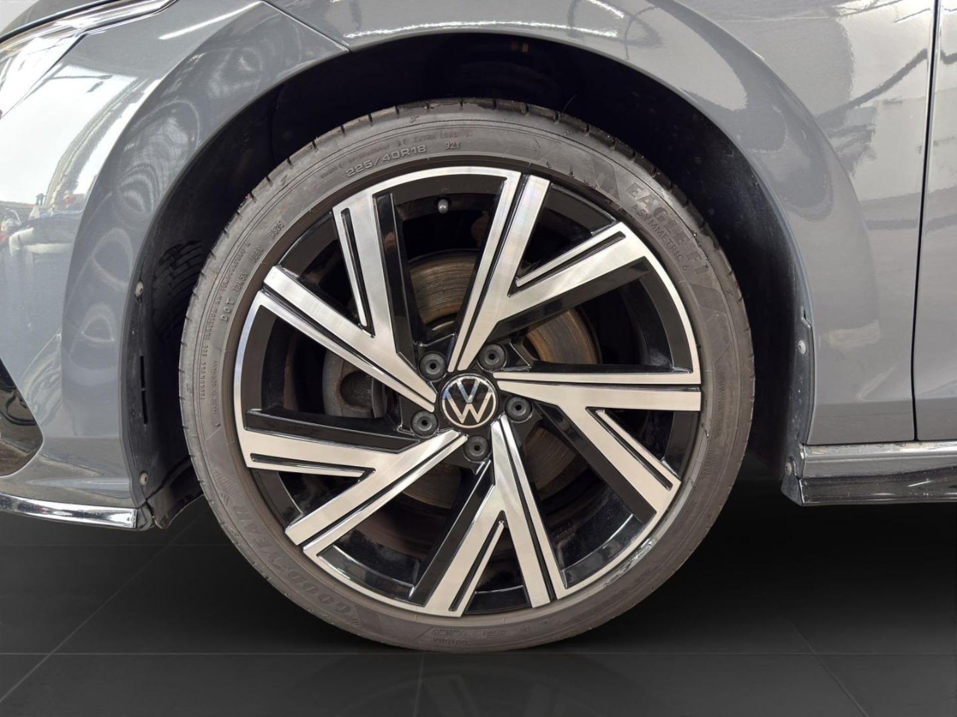 Volkswagen Golf Variant R-Line