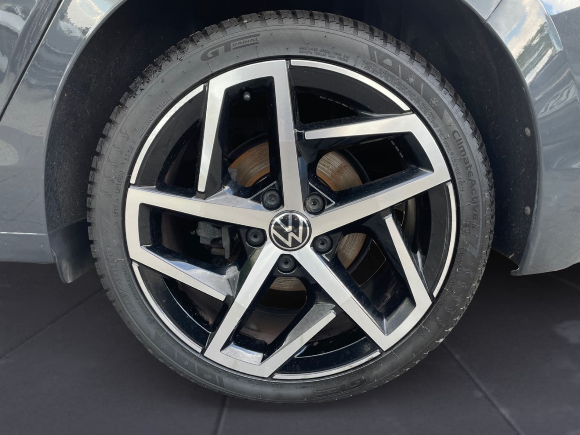 Volkswagen Golf Style