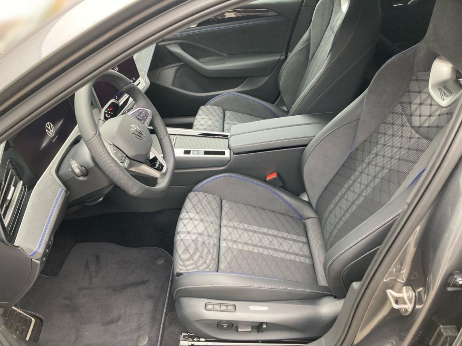 Volkswagen Passat – Bild 8