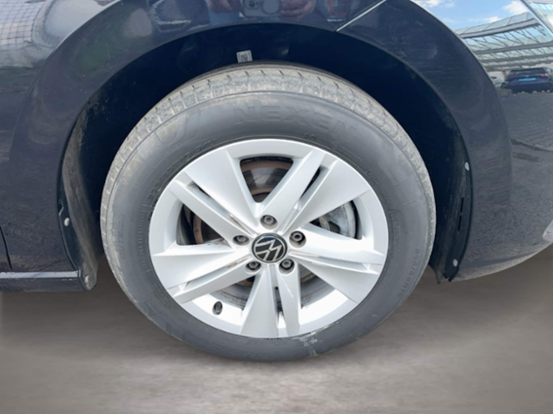 Volkswagen Golf Variant Life