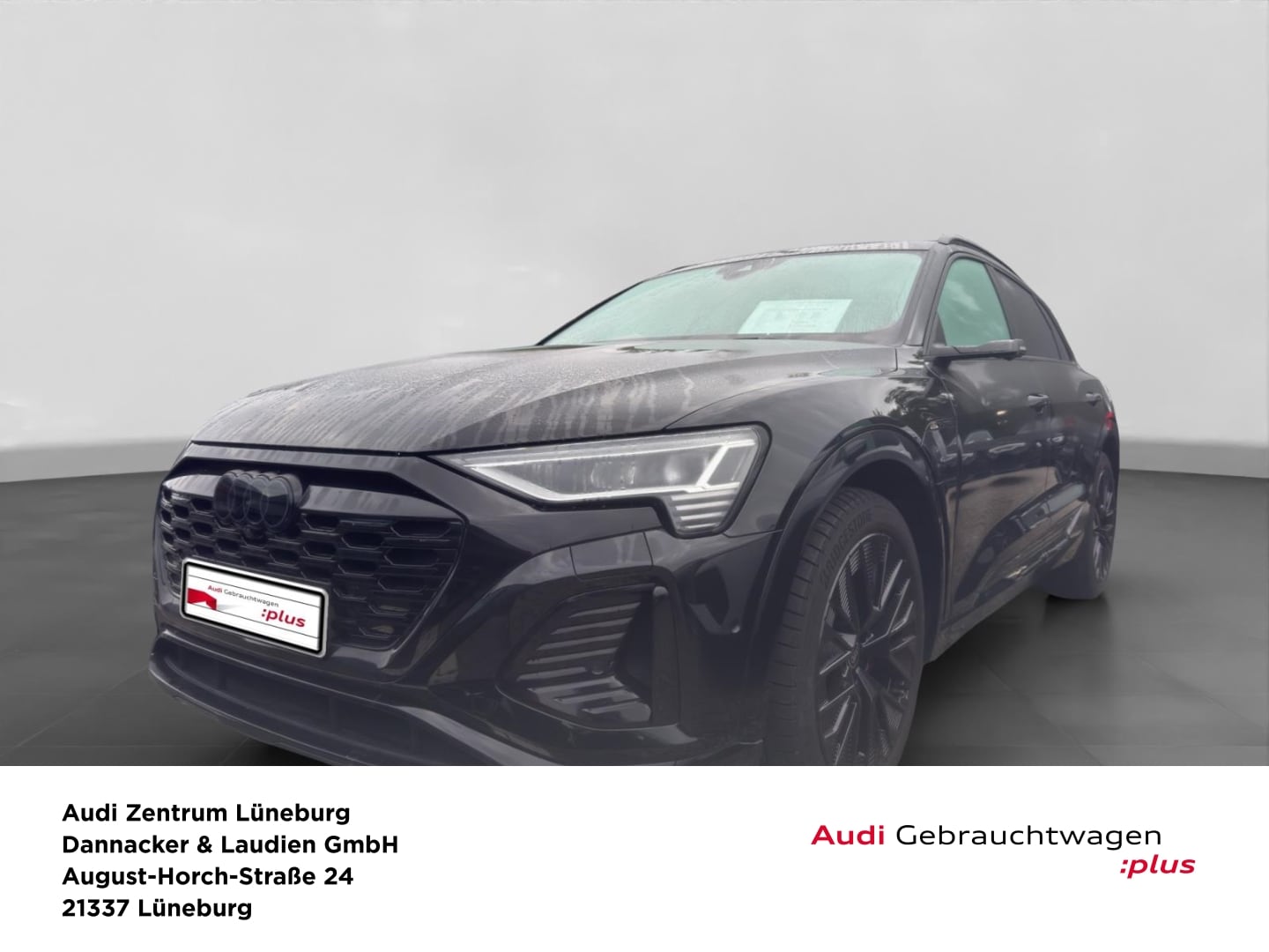 Bild über Audi Q8 e-tron S line 55 e-tron quattro - für weitere Informationen kontaktieren Sie den Audi Partner