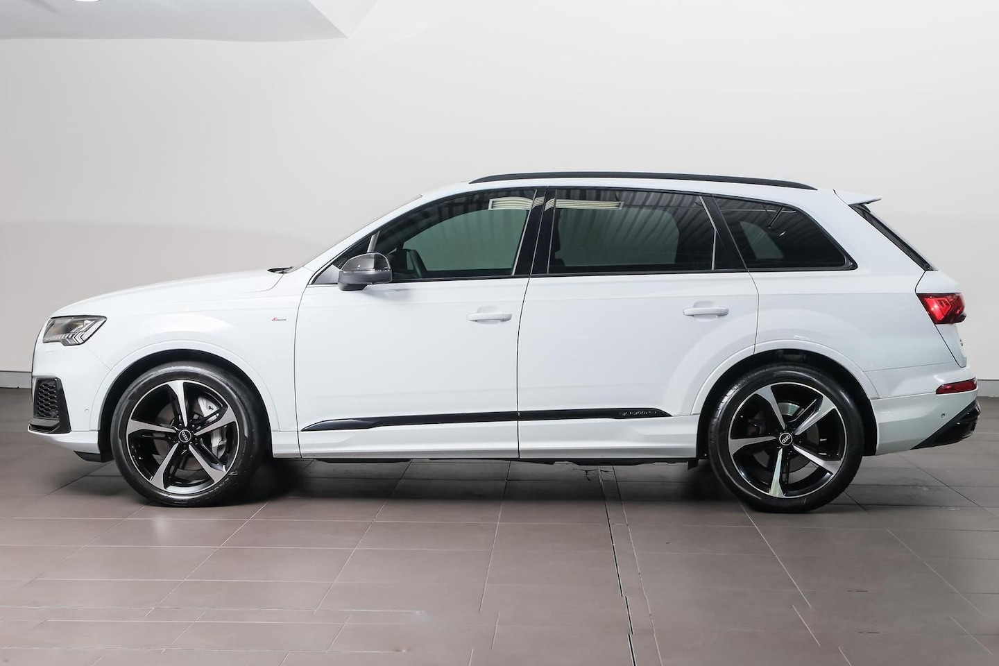 Image about Audi Q7 S line 50 TDI quattro tiptronic