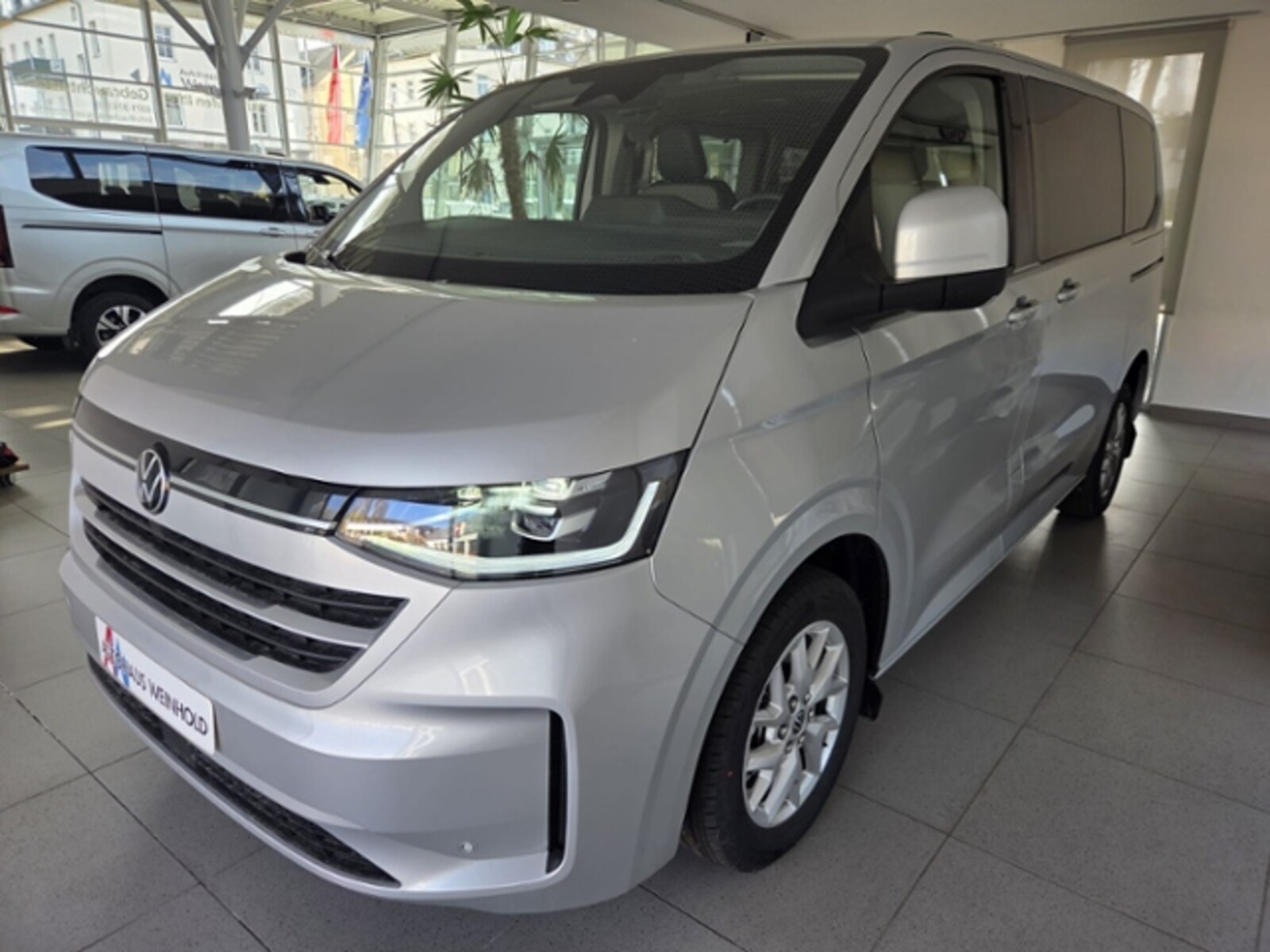 Volkswagen Caravelle – Bild 2