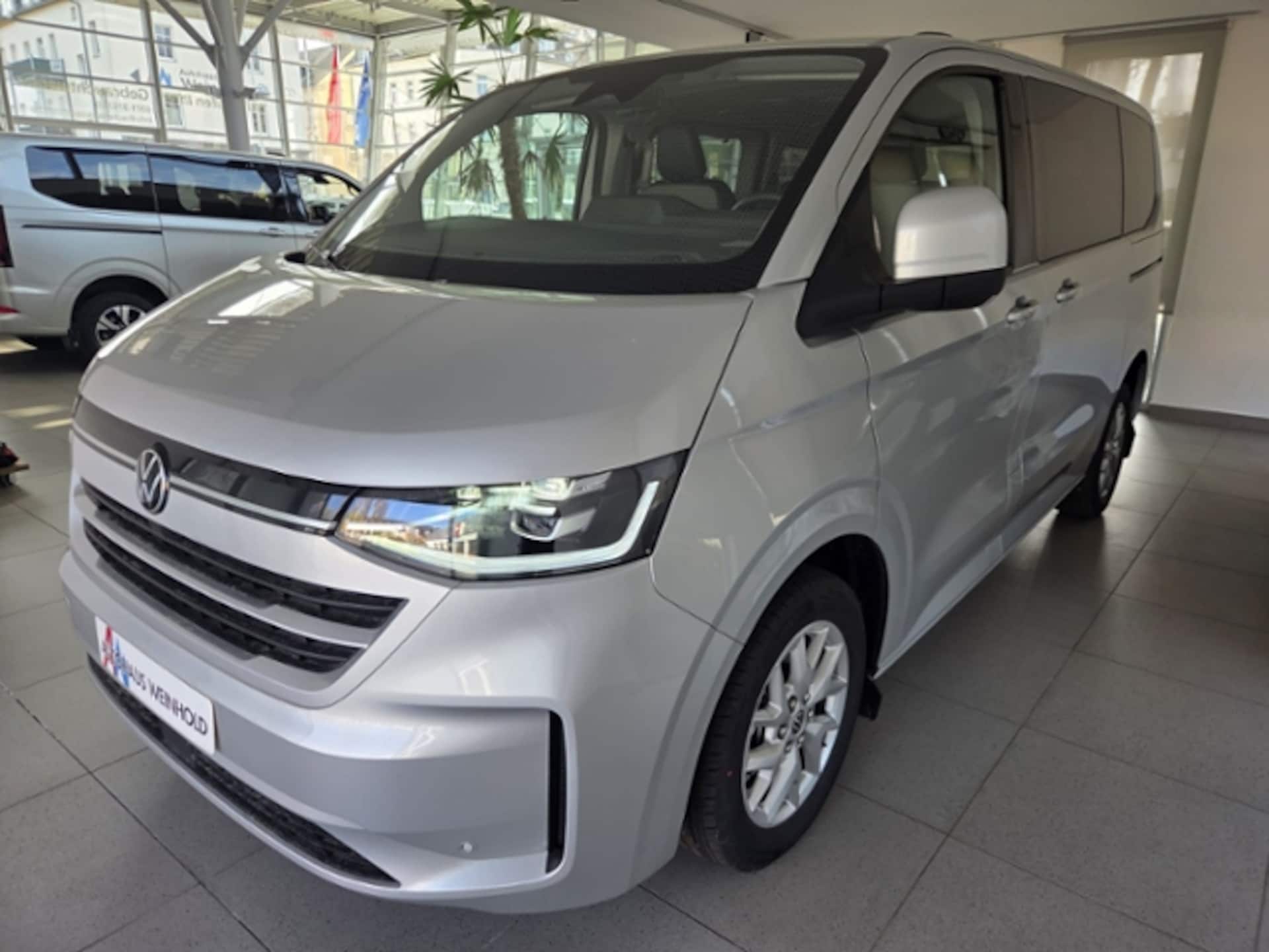 Volkswagen Caravelle Style