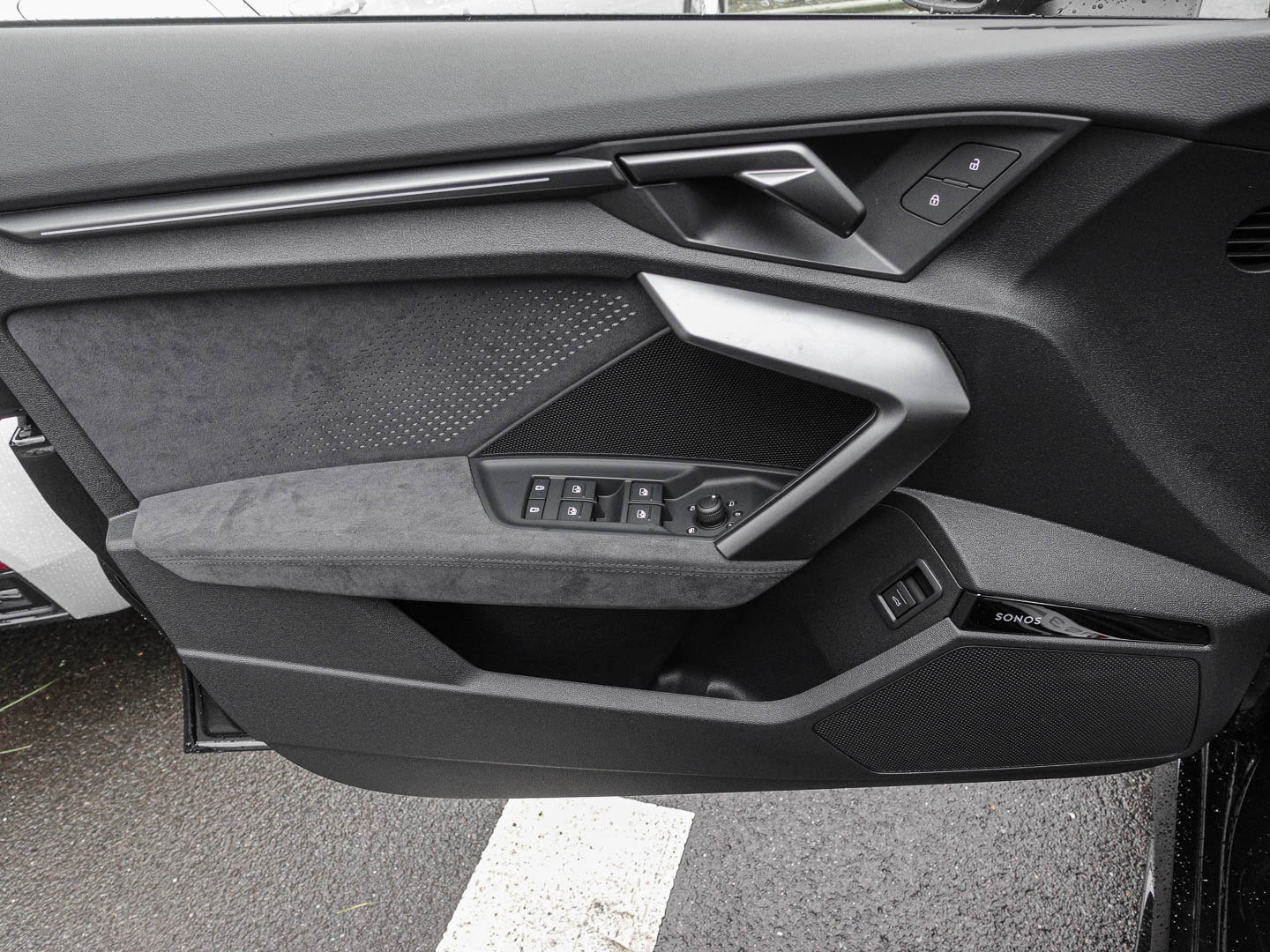 Image about Audi RS 3 Limousine TFSI quattro S tronic