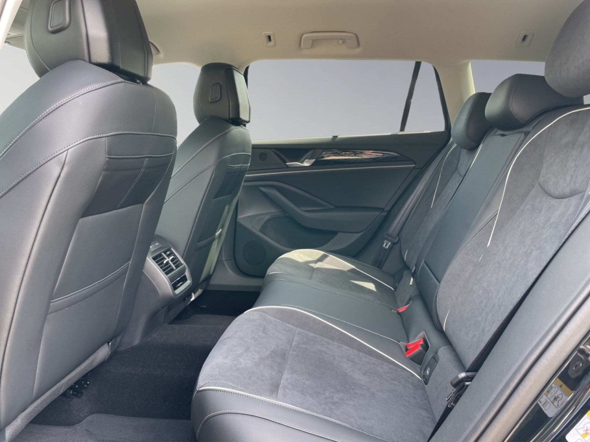 Volkswagen Passat Elegance