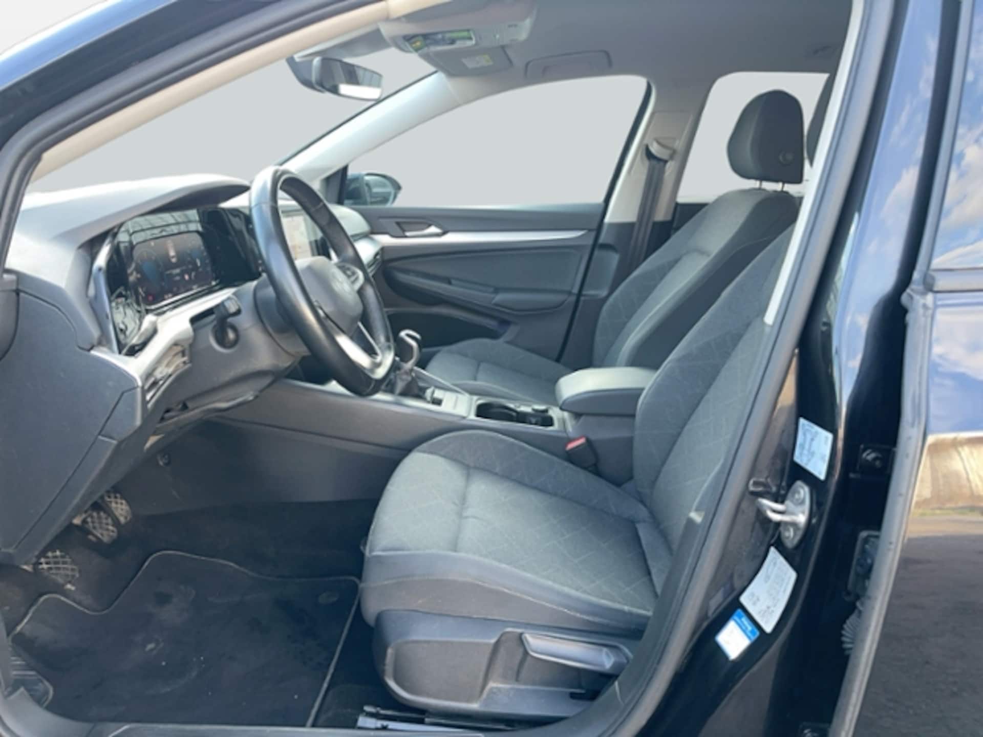 Volkswagen Golf Variant Life