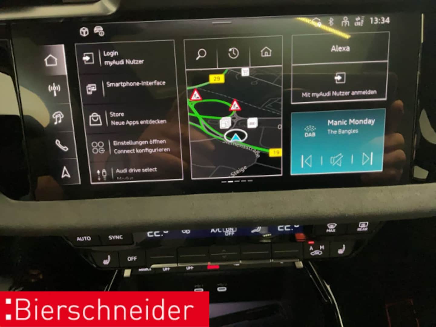 Bild über Audi RS 3 Sportback TFSI quattro 294 kW S tronic - für weitere Informationen kontaktieren Sie den Audi Partner