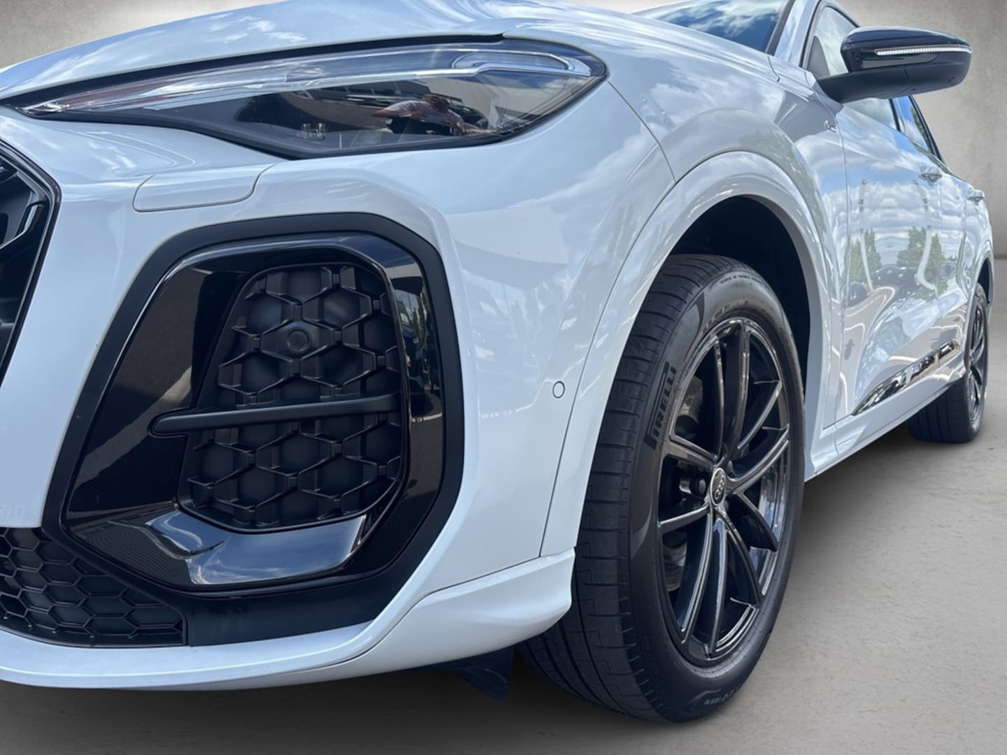 Bild über Audi Q5 SUV TDI quattro 150 kW S tronic - für weitere Informationen kontaktieren Sie den Audi Partner