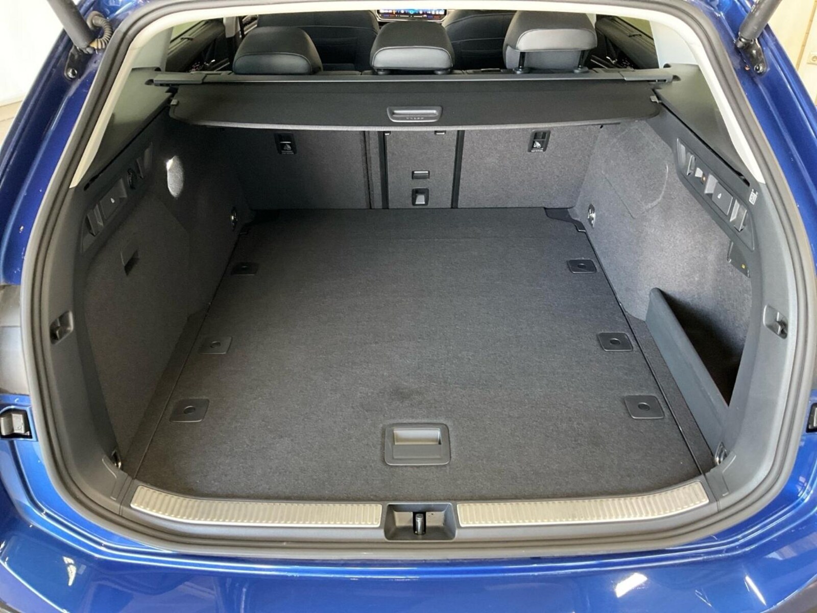 Volkswagen Passat – Bild 8