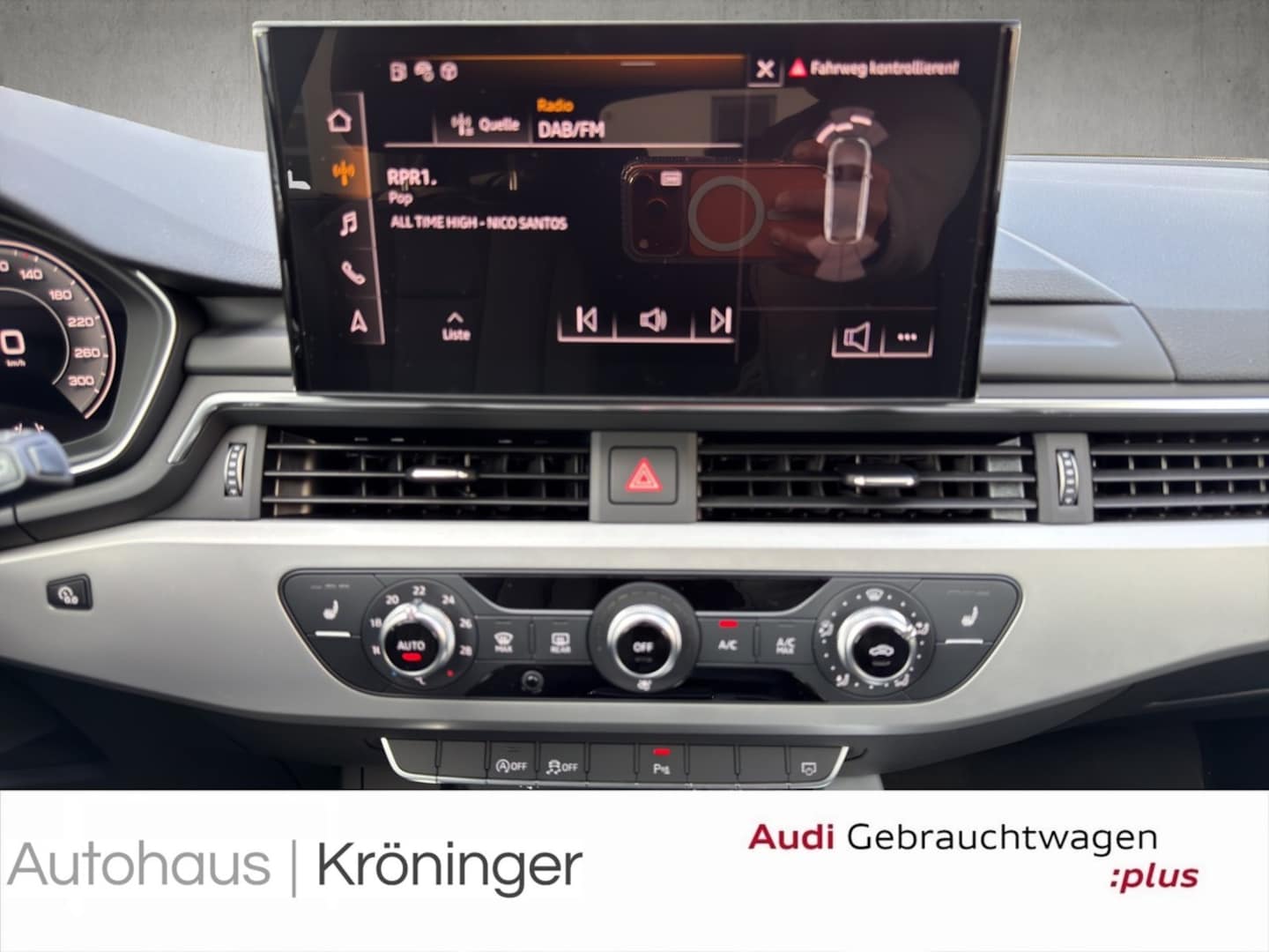 Bild über Audi A4 Avant 35 TFSI S tronic - für weitere Informationen kontaktieren Sie den Audi Partner